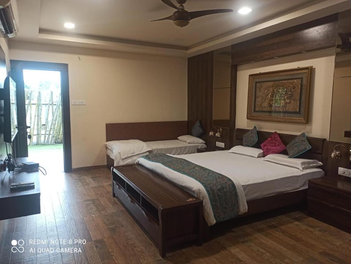 Lamba Celebrations Hotell Nagpur Eksteriør bilde